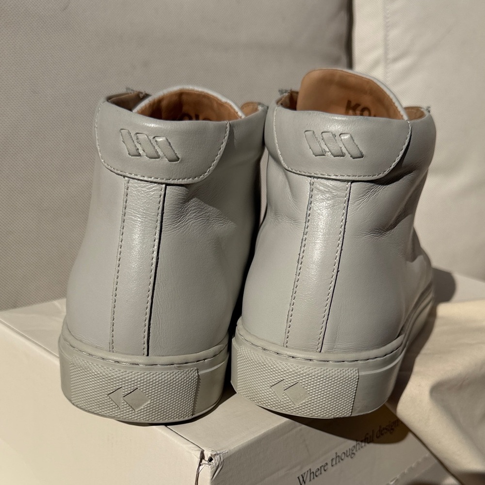 KOIO Capri Mid in Sandstone Gray Italian Leather - Picture 4 of 9